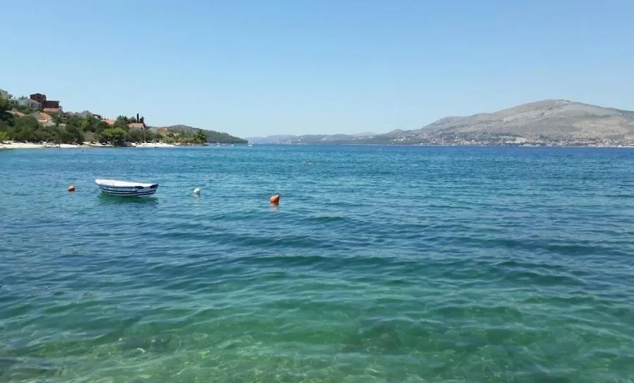 Dalmatia Apartments Ciovo Trogir 0*,