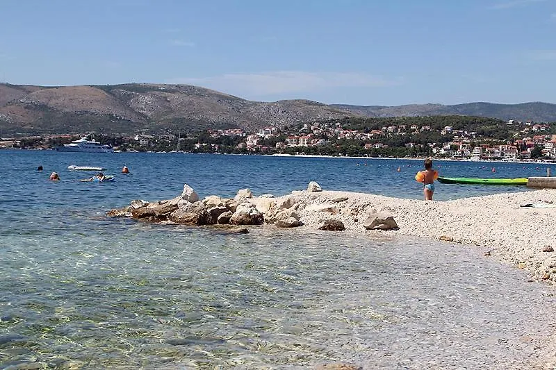 Dalmatia Apartments Ciovo Trogir 0*,